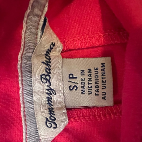 Tommy Bahama Fushia t-shirt dress . EUC. Size S. - Picture 2 of 3